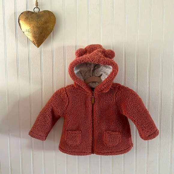 Like New! Carter’s Mauve Sherpa-Like Jacket sz 9 mos - Picture 3 of 8